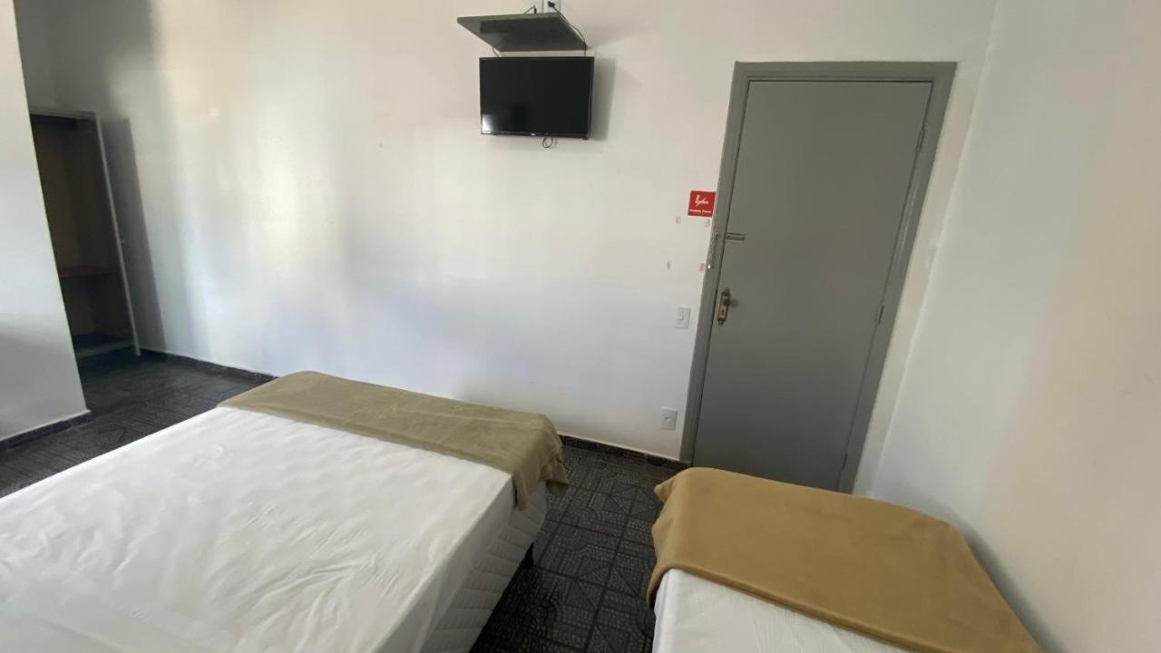 Dos Nobres No Centro De 2*