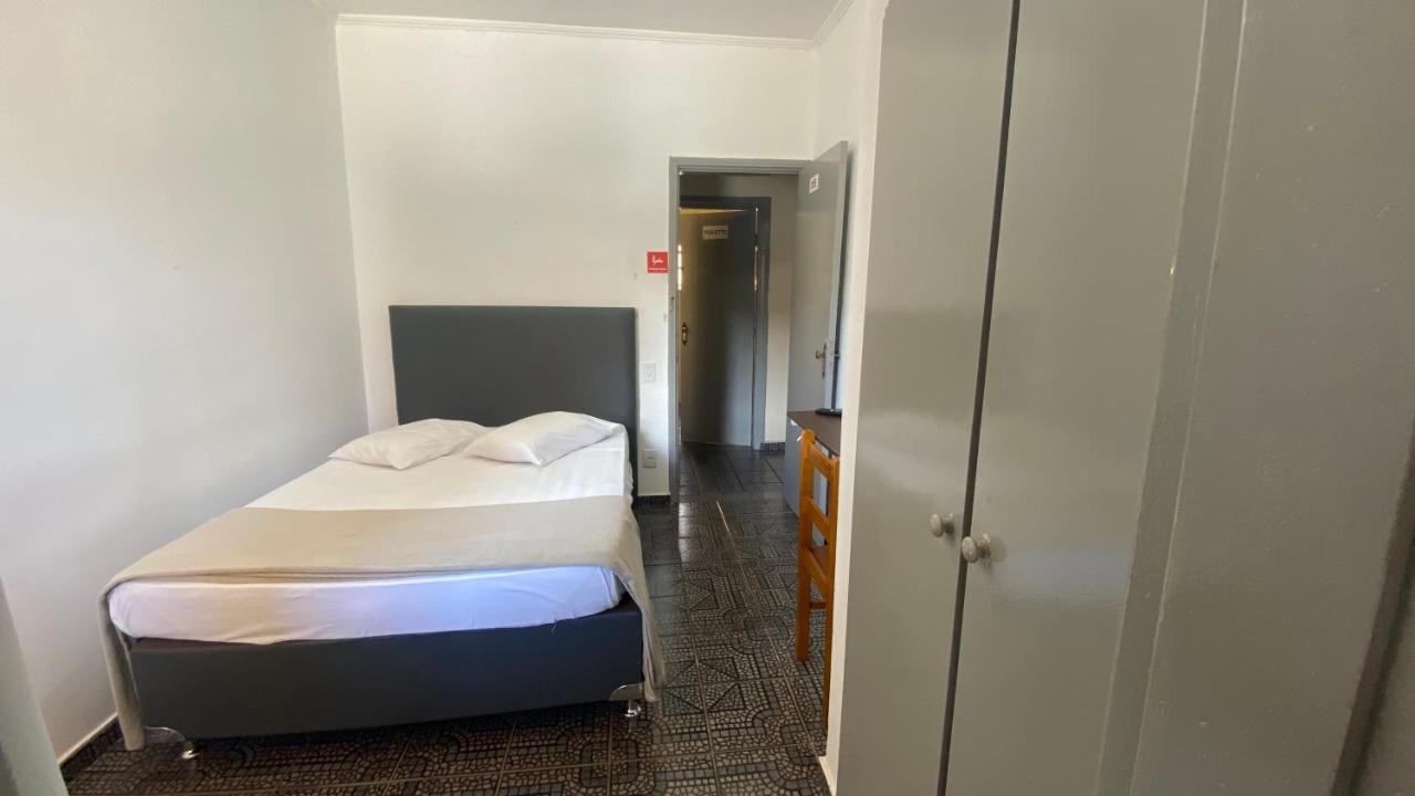 Dos Nobres No Centro De 2*